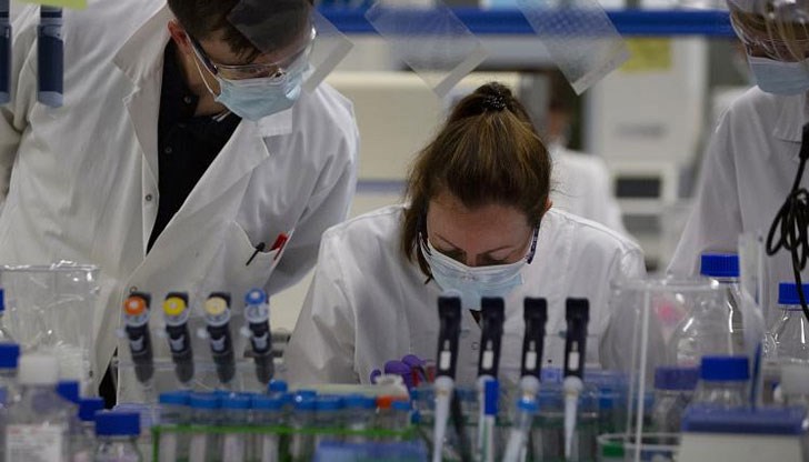 "Мю" вече е в Гърция "Мю" вече е в Гърция