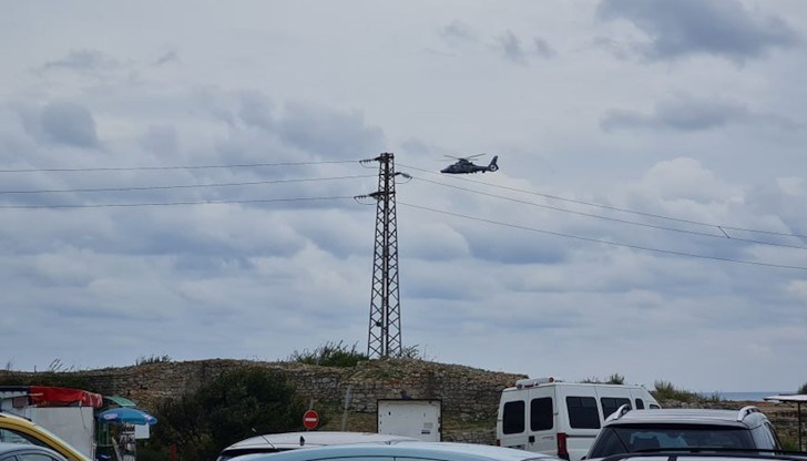 Мъжът е влязъл в морето с професионално оборудван риболовен каяк Мъжът е влязъл в морето с професионално оборудван риболовен каяк