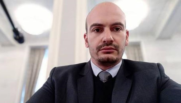 Герджиков позволява ГЕРБ да паразитира върху името му! Герджиков позволява ГЕРБ да паразитира върху името му!