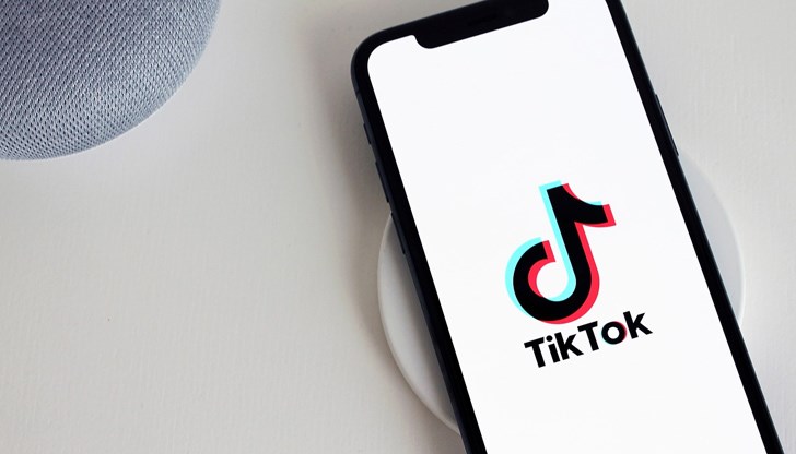Въпреки факта, че YouTube има повече потребители от TikTok, видеоклипове средно се гледат много повече в китайското, отколкото в американското приложение
