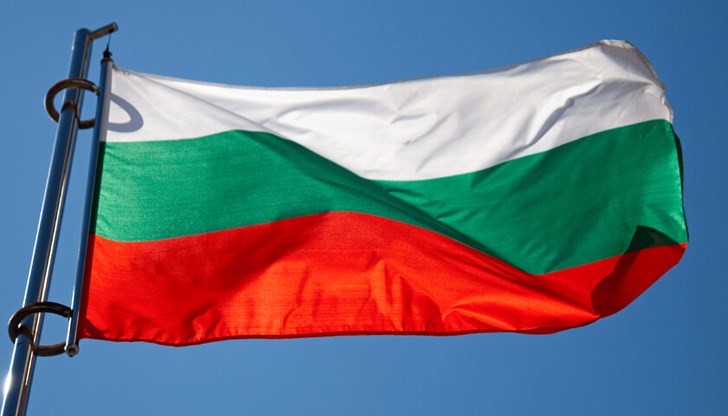 Днешната средна работна заплата в “поробената” от Европа България е два пъти по-голяма от подаянията за крепостните на Путин. В България тя е 332 евро, а в Русия е 160