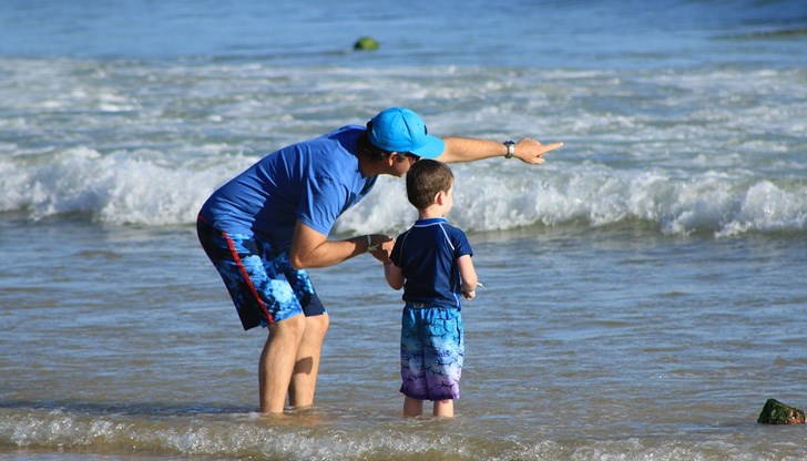 Малчуганите винаги знаят как да развеселят околните Малчуганите винаги знаят как да развеселят околните