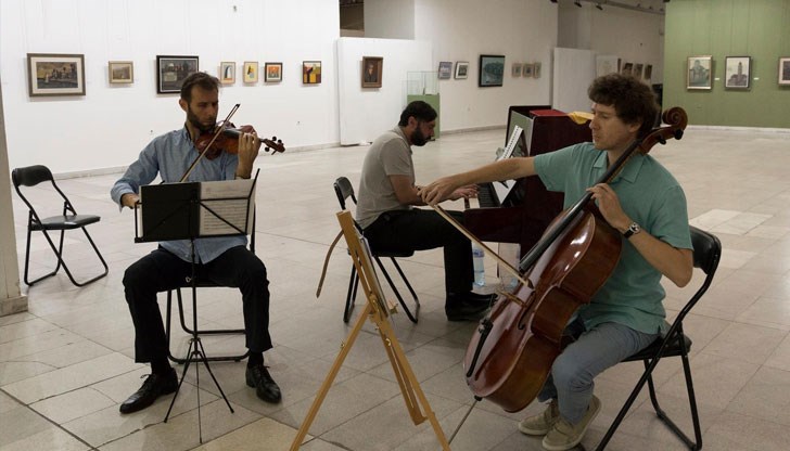 Много русенци оцениха шанса да станат свидетели на раждането на нов камерен ансамбъл