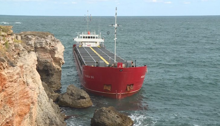 "Ще проверя кой е спал по веригата и не си е свършил работата и ще бъда абсолютно безкомпромисен. Лично аз поемам случая", поясни министърът на транспорта