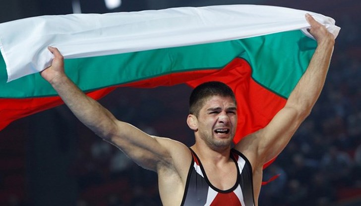 Ангелов стана световен шампион по борба в класически стил през 2013 година
