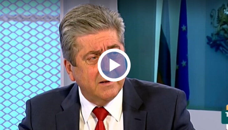 "Радев зае пасивна позиция в кризата", заяви президентът на България (2002 – 2012 г.)