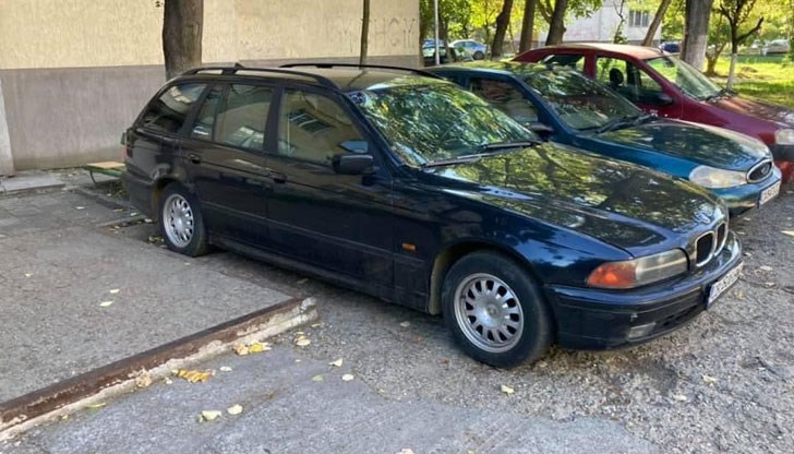 Освен това ще поеме и разходите по прехвърлянето на колата на новия ѝ собственик Освен това ще поеме и разходите по прехвърлянето на колата на новия ѝ собственик