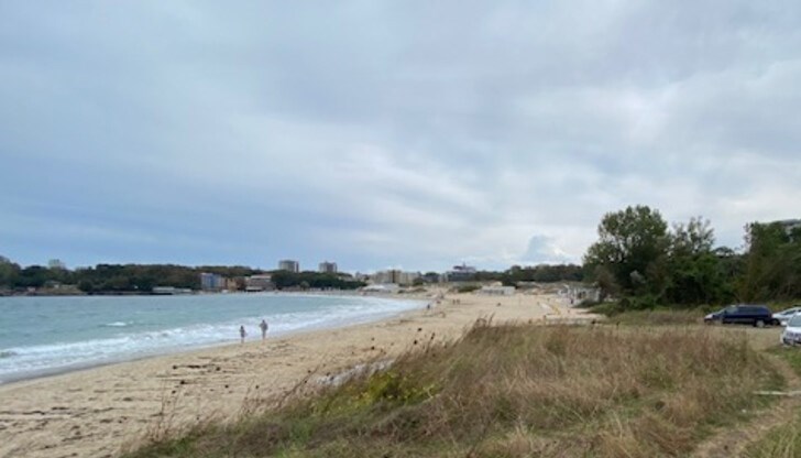 Детето изчезна в бурните води на плаж „Атлиман” на 9 септември