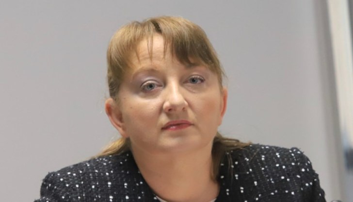 Когато говорим за българските пенсионери за съжаление се направи опит те да се използват в президентската предизборна кампания, коментира тя Когато говорим за българските пенсионери за съжаление се направи опит те да се използват в президентската предизборна кампания, коментира тя