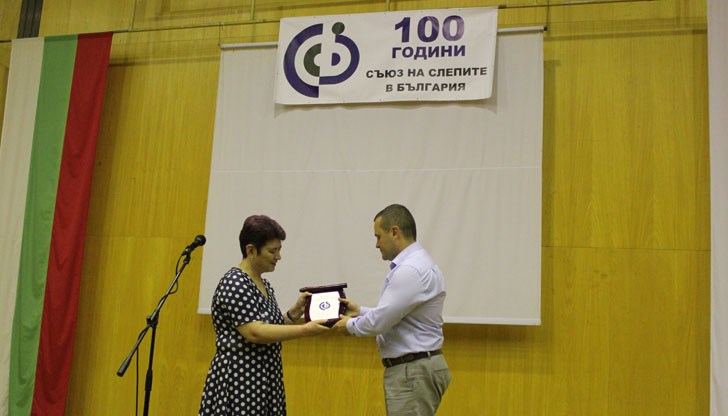 Подготвят звукова система на всеки светофар, съобщи кметът на Русе