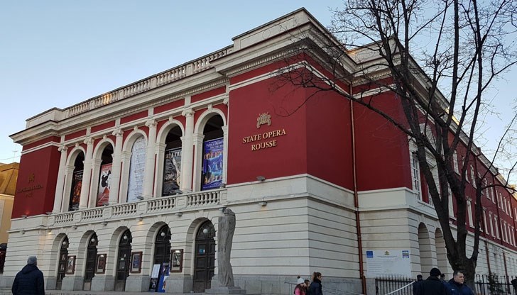 Закриването на театри, филхармонии, оркестри, ансамбли, библиотеки, читалища, културни центрове, фестивали, което се случва у нас, в европейска България, е без прецедент в света