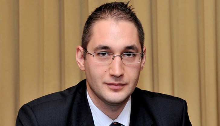 Държавните енергийни дружества реализират свръхпечалби от скъпия ток