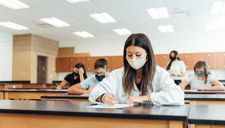 Догодина завършва първият випуск, чиито усвоени знания ще бъдат оценявани по новите учебни програми