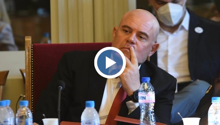 То минава към Правосъдното министерство, реших депутатите на второ четене в Правната комисия