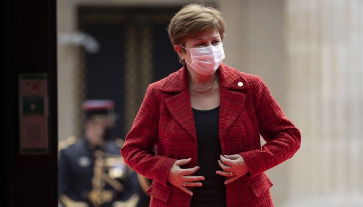 Тя говори пред борда на изпълнителните директори на МВФ, който се събра, за да разгледа доклад на Комисията по етика на Световната банка за действията й Тя говори пред борда на изпълнителните директори на МВФ, който се събра, за да разгледа доклад на Комисията по етика на Световната банка за действията й