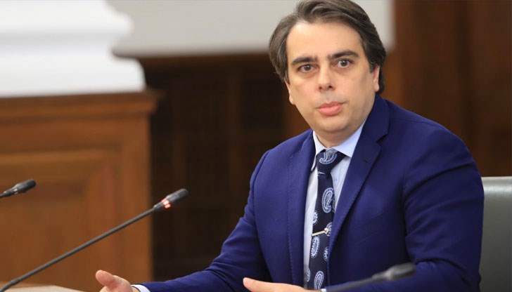 Той направи едни изявления от трибуната на парламента. Мястото, където спорът ще бъде решен, е в Софийски градски съд, отсече бившият финансов министър