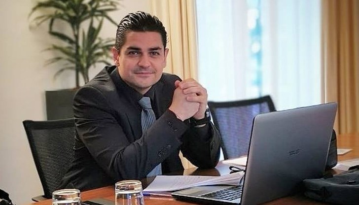 Радостин Василев разпространи още снимки, показващи въпросния чат Радостин Василев разпространи още снимки, показващи въпросния чат