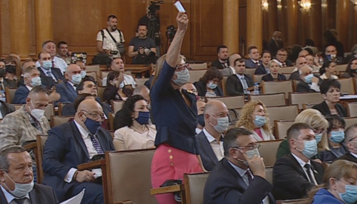 Отделянето на пенсиите като поле за популизъм е поредния опит за разкол в обществото Отделянето на пенсиите като поле за популизъм е поредния опит за разкол в обществото