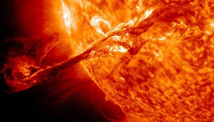 Силна слънчева буря може да хвърли света в „интернет апокалипсис“