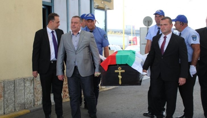 Тя се дарява за благословение на манастира "Св. Петка" в с. Копривец