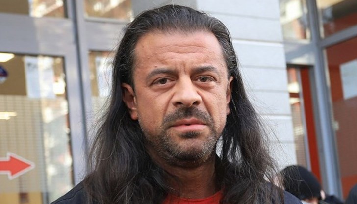 "Абсолютна лъжа е, че има каквито и да е било социално-икономически мерки и за бизнеса, и за хората“, каза Ричард Алибегов - председател на Българската асоциация на заведенията "Абсолютна лъжа е, че има каквито и да е било социално-икономически мерки и за бизнеса, и за хората“, каза Ричард Алибегов - председател на Българската асоциация на заведенията