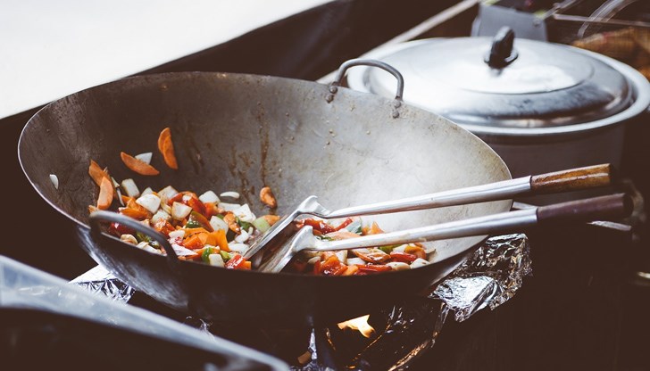 Някои видове масла съдържат трансмазнини, които могат да повишат нивото на "лошия" холестерол, което увеличава риска от сърдечно-съдови заболявания, диабет и инсулт Някои видове масла съдържат трансмазнини, които могат да повишат нивото на "лошия" холестерол, което увеличава риска от сърдечно-съдови заболявания, диабет и инсулт