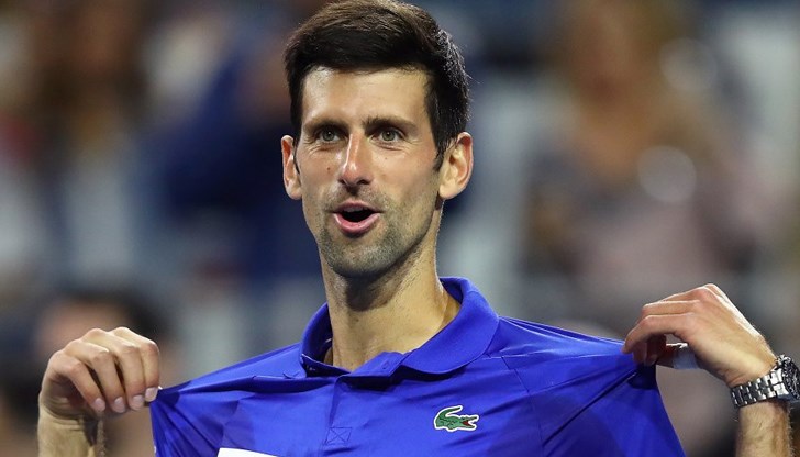 Сръбският тенисист се снима до човек, организирал клането край Сребреница