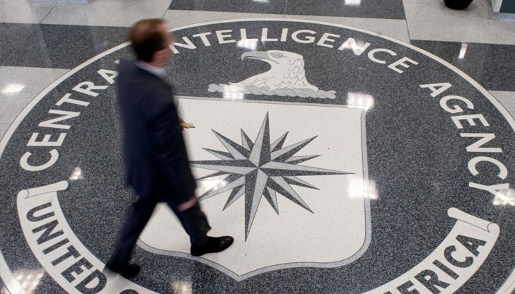 Той е отстранен заради случаи на Хаванския синдром, които той не взел на сериозно