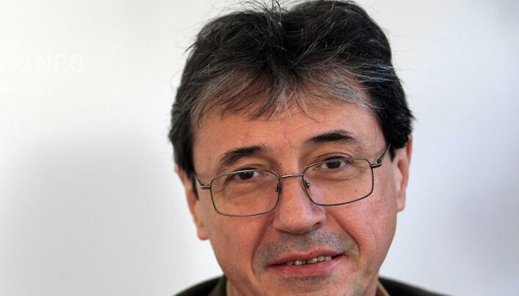 Тези, които претендират за край на модела „ГЕРБ“, в крайна сметка се провалиха, каза политологът