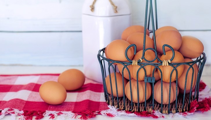 Негодните за консумация яйца обикновено имат по-мътен белтък с втечнена консистенция. Докато пресните и качествени яйца имат бистър, стегнат белтък