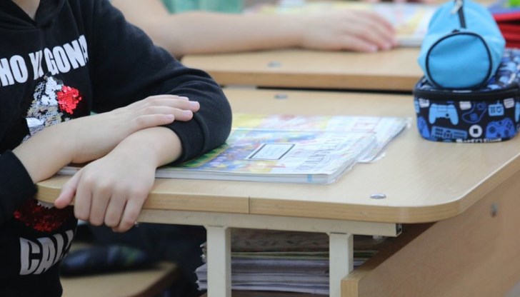 "Преобладаващото мнозинство от децата, които в момента не са заразени с КОВИД-19 ще се заразят рано или късно", каза експертът "Преобладаващото мнозинство от децата, които в момента не са заразени с КОВИД-19 ще се заразят рано или късно", каза експертът