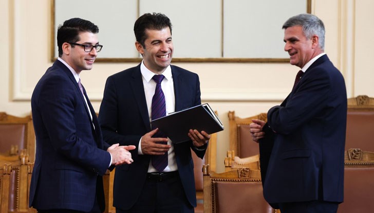 Вече е ясно, че служебният министър ще се превърне в твърде важен редовен политик Вече е ясно, че служебният министър ще се превърне в твърде важен редовен политик