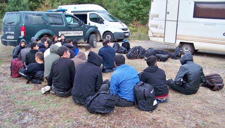 Те са спипани в района на ГПУ-Малко Търново, укриващи се в кепмер