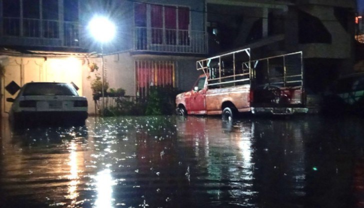 Болницата била наводнена за минути, а спирането на тока прекратило подаването на кислород за лекувани
