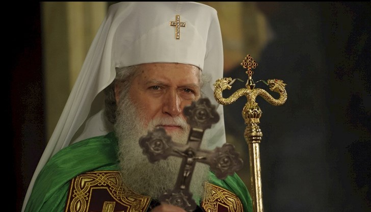 Божието благословение и Христовият мир да бъдат над благочестивия ни народ!