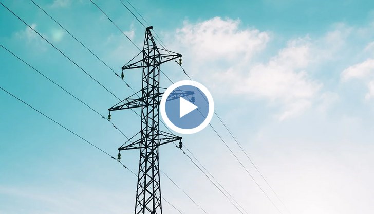 "Бизнесът е този, който на практика ще бъде изложен на натиска от поскъпването на тока – поне през следващите няколко месеца", коментира Калоян Стайков