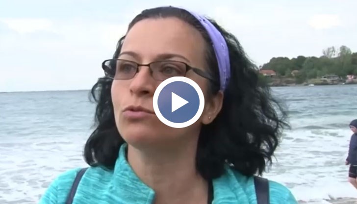 Човекът плачеше, защото каза, че е хванал и двете момиченца. Трябвало е обаче да пусне едното, разказа свидетел на случилото се