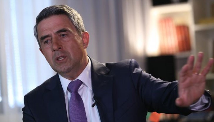 Приготвил е ножа в гърба за ИТН Приготвил е ножа в гърба за ИТН