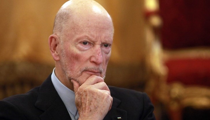 Когато дойде в България търгуваше с клишето, че не търсил никакви имоти тук и нямал претенции за нищо, а днес вече осъди страната ни в Страсбург