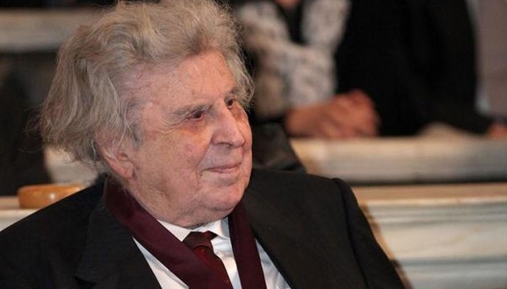 Композиторът на "Зорба Гръкът" получи международно признание и вдъхновяваше милиони Композиторът на "Зорба Гръкът" получи международно признание и вдъхновяваше милиони