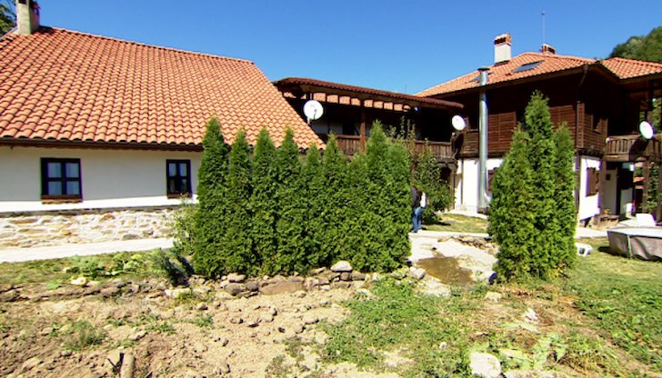 Това е около една десета от всички 251 наказателни процедури на стойност над 46 млн. лева