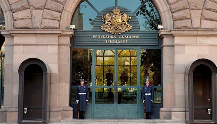 Постигнатият ръст от 9,6 на сто на БВП през второто тримесечие на 2021 г., спрямо същия период на миналата година, предоставя достатъчно средства за адекватен социален и икономически отговор на държавата в условия на криза Постигнатият ръст от 9,6 на сто на БВП през второто тримесечие на 2021 г., спрямо същия период на миналата година, предоставя достатъчно средства за адекватен социален и икономически отговор на държавата в условия на криза