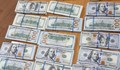 Заловиха недекларирани 200 000 щатски долара на "Лесово"
