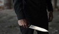 Пиян русенец напада с нож близки на приятелката си, тя вика полиция