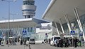 Самолет кацна извънредно на Летище София, жена е починала на борда