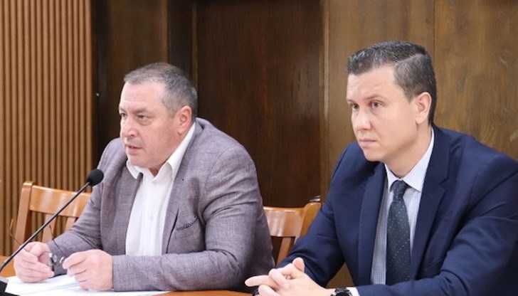 Заседанието ще бъде водено от областния управител Борислав Българинов и неговия заместник д-р Стефка Караколева