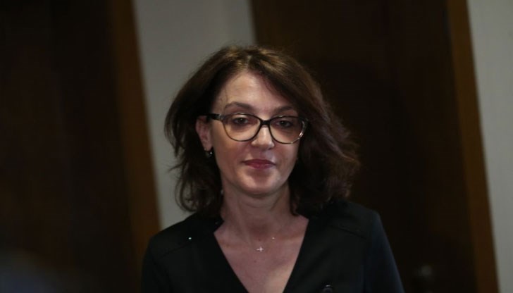 Причината е, че пред „Свободна Европа“ Маджарова оприличи казуса като „семейна драма“ Причината е, че пред „Свободна Европа“ Маджарова оприличи казуса като „семейна драма“