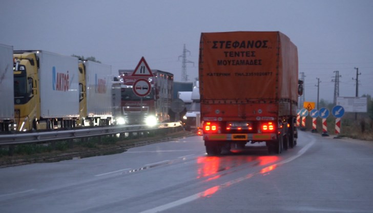 На пункта при Видин има опашка от автомобили над 14 км