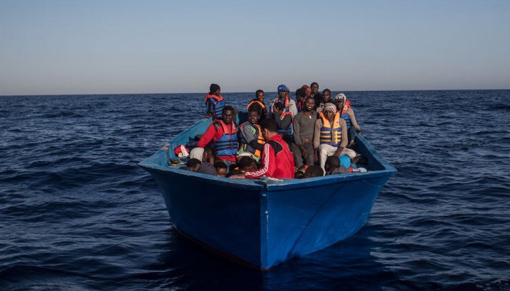 На лодка са пътували общо 28 мигранти