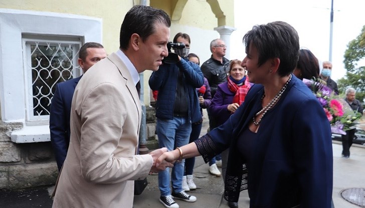 Днес Даниела Везиева обсъди опциите за привличане на инвестиции в региона със Синан Хебибов